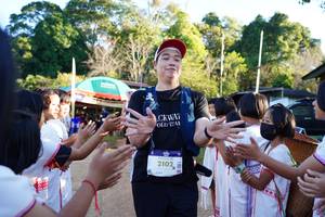 BIB: 2102
                            <button type="button" onclick="openModal(18982390)" class="btn btn-primary btn-sm float-right btn-popup" data-toggle="modal" data-target=".modal-high-quality">
                        <i class="fas fa-shopping-cart"></i> Add to Cart
                    </button>
                                            <button type="button" onclick="isThisMe(18982390, true)" class="btn btn-success btn-sm float-right btn-popup btn-isme hidden" data-toggle="tooltip" data-placement="bottom" title="นี่คือรูปของคุณใช่ไหม คลิกที่นี่เพื่อเอาเข้าอัลบั้ม">
                        <i class="fas fa-plus"></i> Add to album
                    </button>
                    <button type="button" onclick="isThisMe(18982390, false)" class="btn btn-warning btn-sm float-right btn-popup btn-isnotme hidden">
                        <i class="fas fa-ban"></i> Remove from album
                    </button>